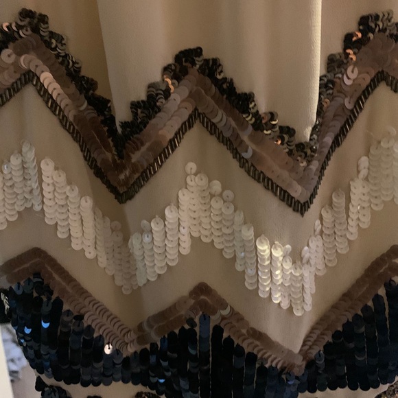 TFNC Mini Dress with open back - Picture 3 of 6